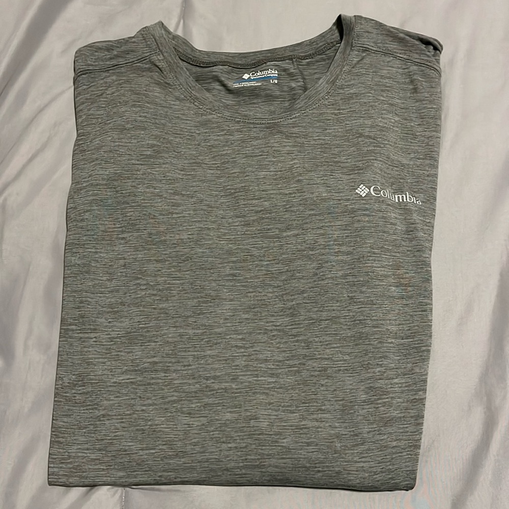 Columbia men’s long sleeve t-shirt